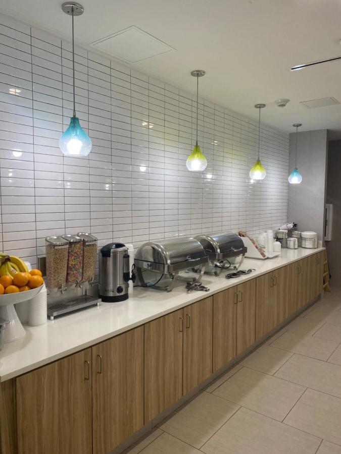 La Quinta Inn & Suites By Wyndham Lake City Exteriér fotografie