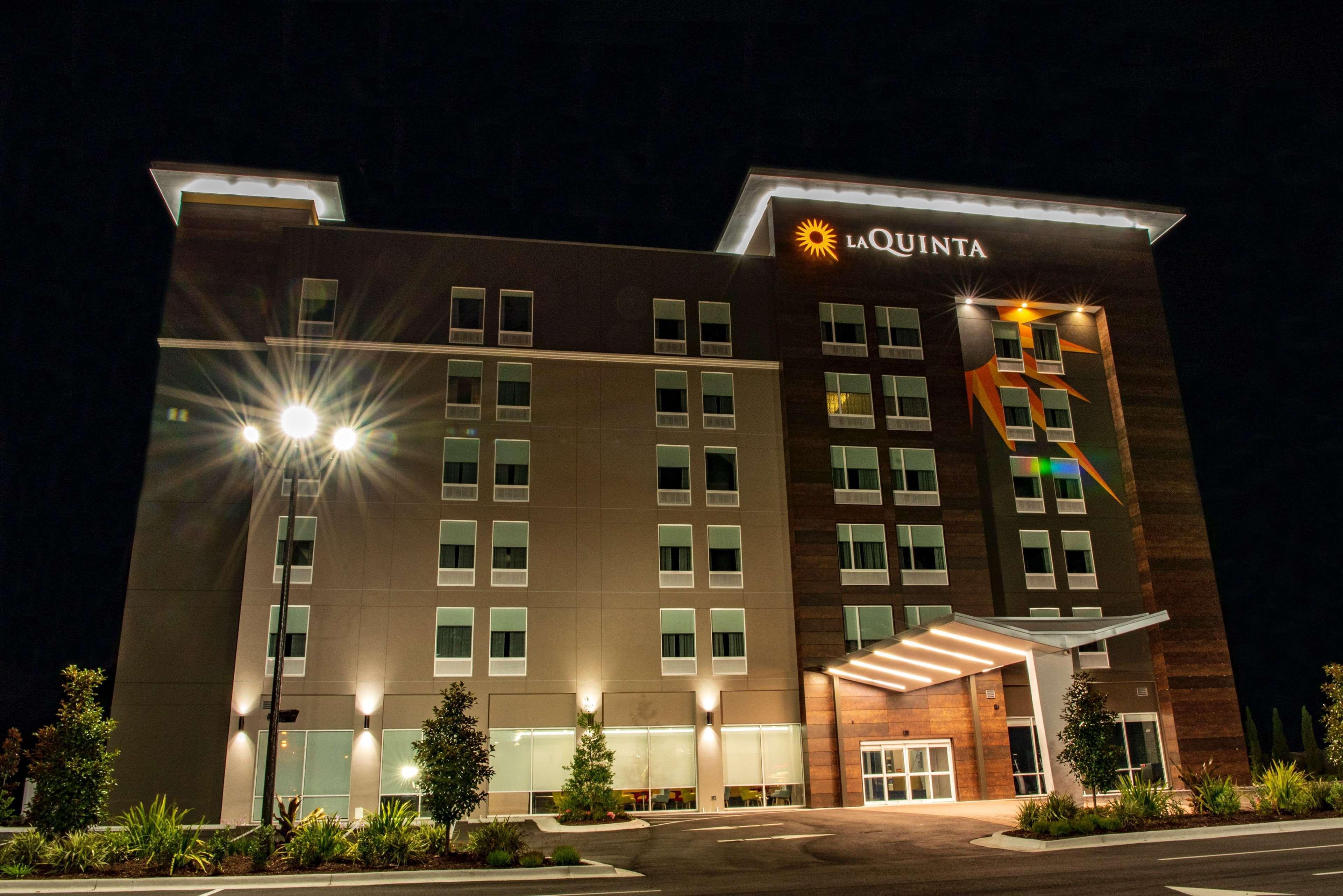 La Quinta Inn & Suites By Wyndham Lake City Exteriér fotografie